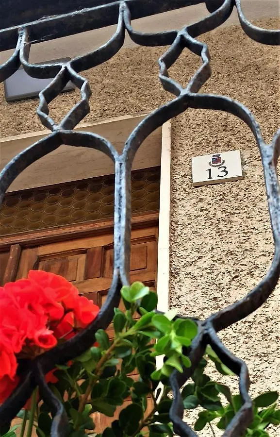 La Casa Di Francesco Hotel Putifigari